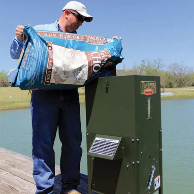 Texas Hunter Fish Feeder