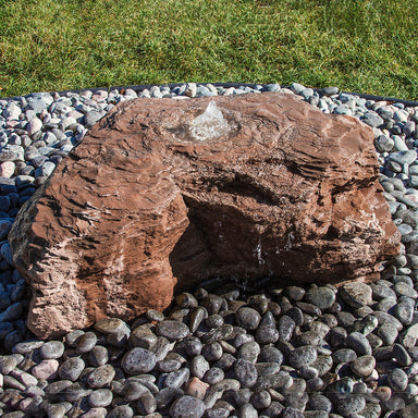 Horseshoe Falls boulder fountain in Chestnut Brown